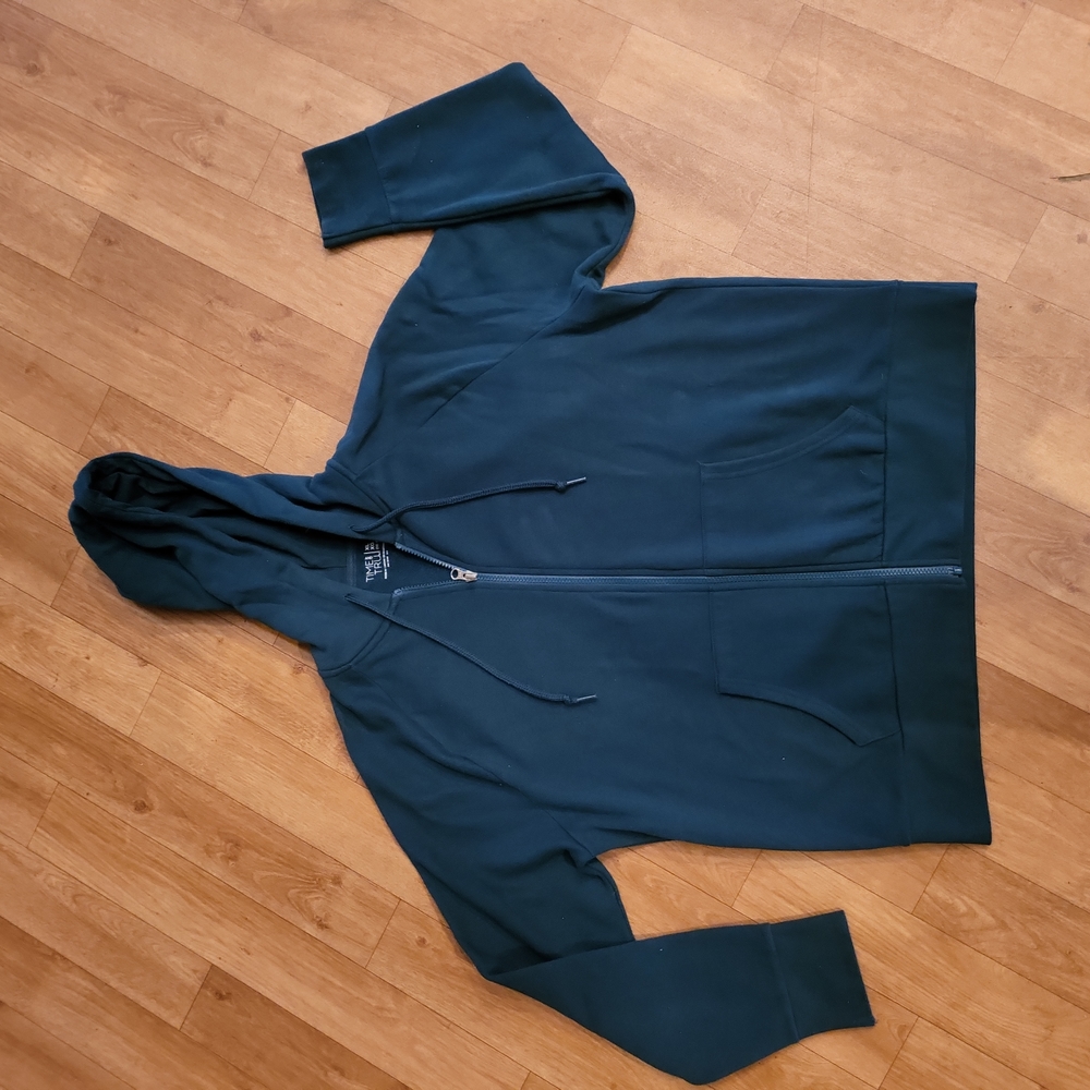 Zippered jacket with hood